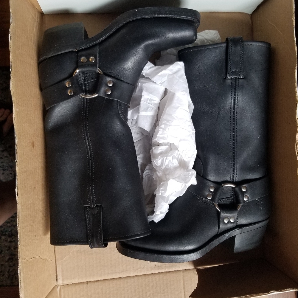 Frye 12R Harness Boots Sz6
